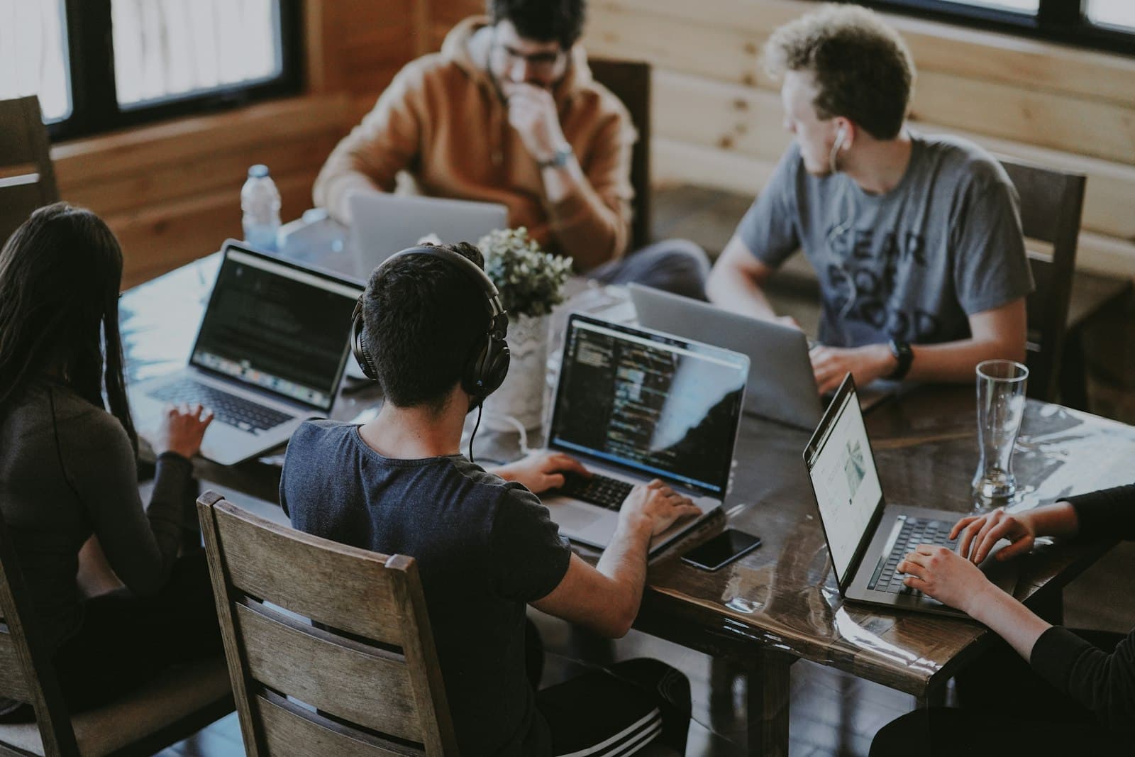 Pixvion team collaborating